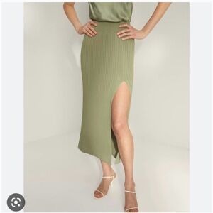 Aritzia Wilfred Ribbed Knit Slit Skirt